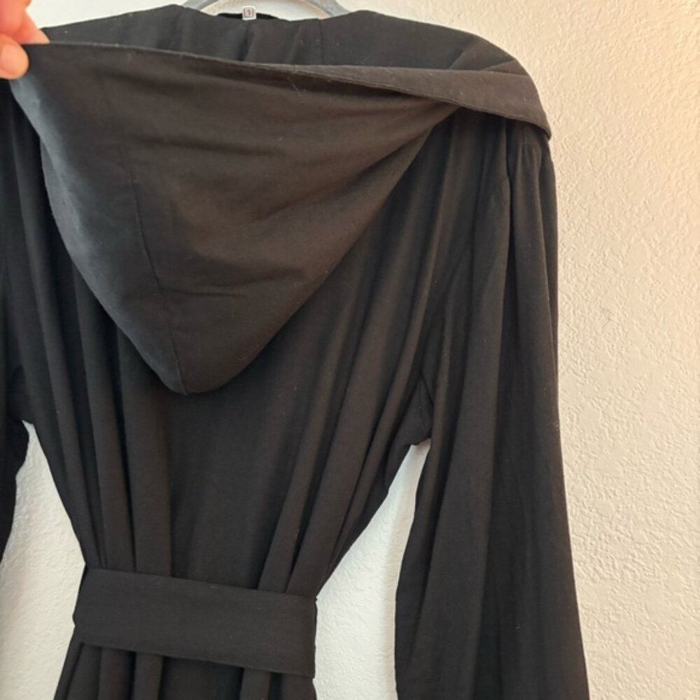 Elegant Turkish Muslin Cotton (L) Hooded / Belted Lounge or Ceremonial Robe - Picture 4 of 6